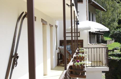 Pramollo Cama Y Desayuno | Rifugio Pomeano Bed and Breakfast