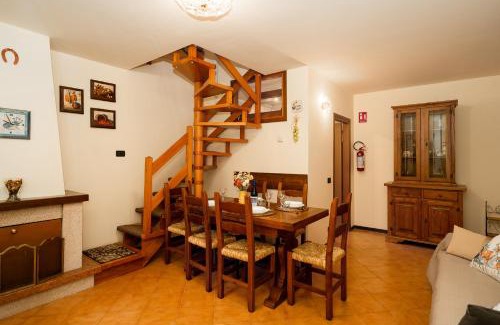 Sestola Apartamento | Rifugio tra i Boschi - Camino & Balcone