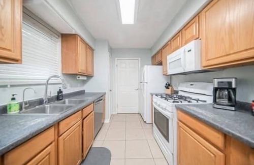 Midland Casa | Right At Home-Midland Destination Getaway-reduced due to cancellation