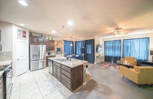 Midland Casa | Right At Home-Midland Vanguard Velvet Lounge