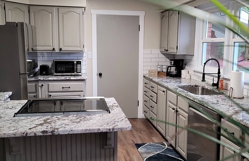 Pocatello Casa | Right next to ISU campus & Holt Arena.
