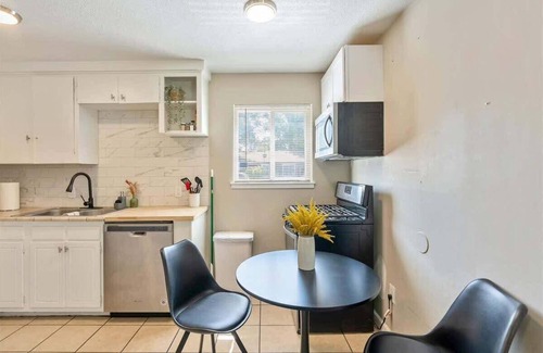 South Salt Lake Casa | Right off i15, Nibley Golf Course, Fits Park