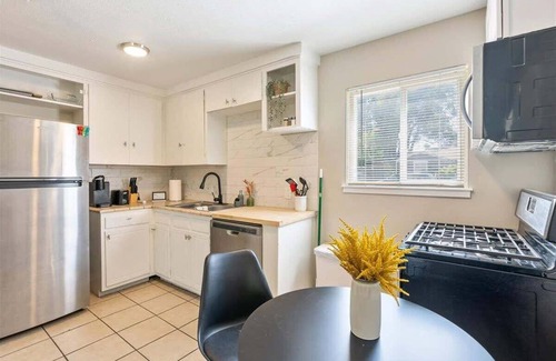 South Salt Lake Casa | Right off i15, Nibley Golf Course, Fits Park