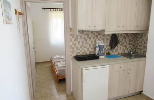 Milatos Beach Apartamento | Right on the beach, panoramic sea view, mountain view, family friendly