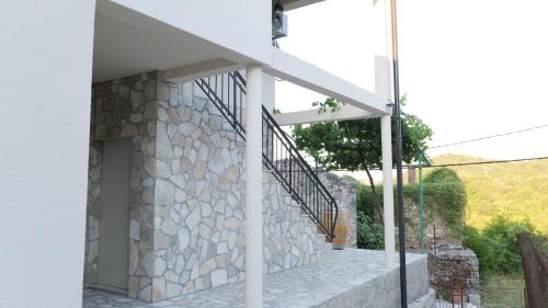 Rijeka Crnojevica Apartamento | Riječki grad Apartments