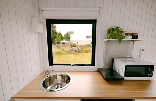 Hokitika Casa | Rimu View 1 by Tiny Away