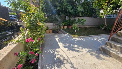 Kastel Novi Apartamento | Rina Apartment- with barbecue and free parking