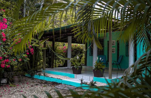 Calvache Casa | Rincón Blu Tropical House