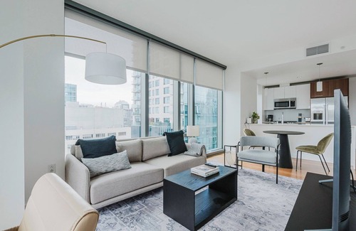 Rincon Hill Apartamento | Rincon Hill 1BR w/ Gym, Pool, EV Charger & Rooftop | Near Tech Hub