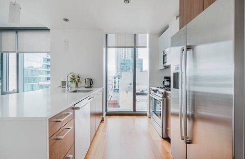 Rincon Hill Apartamento | Rincon Hill 1BR w/ Gym, Pool, EV Charger & Rooftop | Near Tech Hub