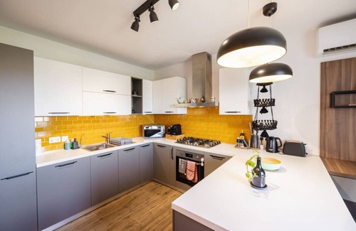 Kalkara Apartamento | Rinella Beach House: Charming Coastal Retreat in Kalkara