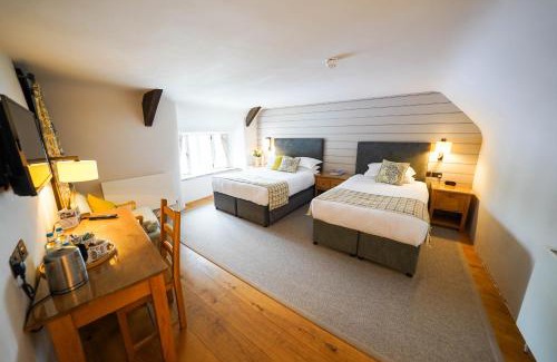 North Bovey Hotel | Ring of Bells Inn