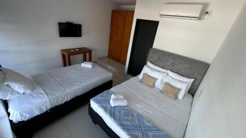 Leticia Casa | Rio-ApartaHotel-Lagos