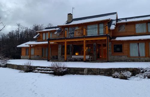 Lanin National Park Hotel | Rio Hermoso Hotel De Montaña