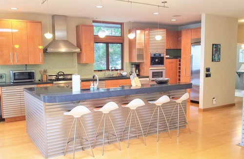 Albion Casa | Rio Luna - Where the Majestic Navarro River Meets the Rugged Pacific Ocean