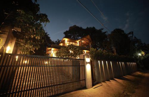 Quilon Casa | Ripples Cove Retreat - Your dream Lakeside getaway