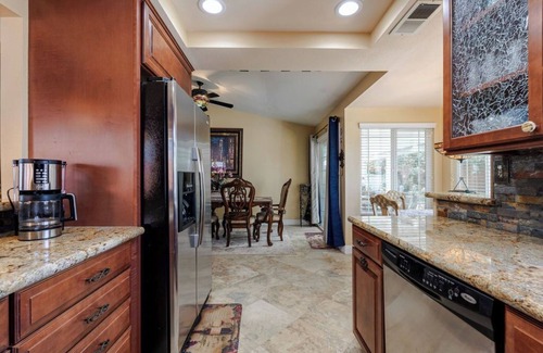Temecula Casa | Rise and Wine-30 Day Rental