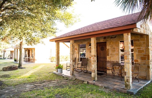 Brenham Cabina | Estrella en ascenso @ RockinStarRanch