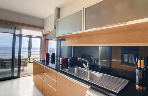 Gaula Casa | Rising Sun Villa by LovelyStay