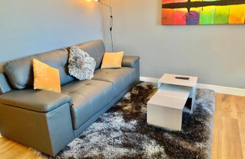 Oxford Apartamento | Risinghurst, Oxford, an ENTIRE 2beds, 2bathrooms, free Wi-Fi, Free Parking