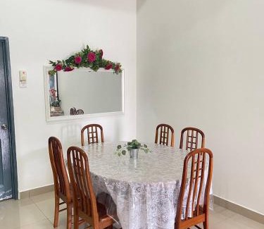 Kuala Terengganu Casa | Ritz Homestay UNIT A at Gong Badak, Kuala Terengganu