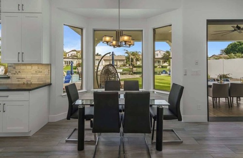 Chandler Casa | Heated Pool and Spa at no charge, 5 Bedrooms, 3 Bathrooms, Gourmet kitchen
