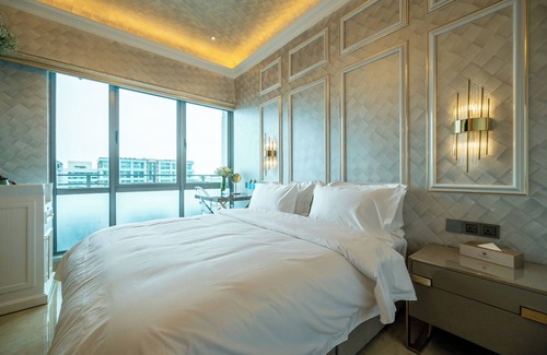 Downtown Kota Kinabalu Hotel | Ritz Residence @ Imago Mall Loft B