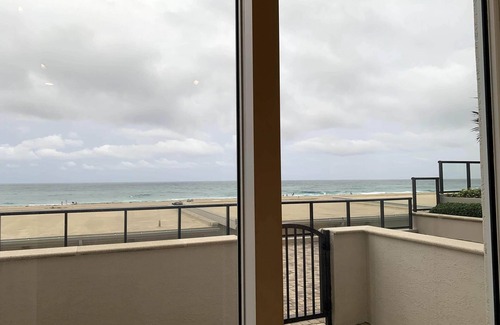 Singer Island Apartamento | RITZ Riviera Beach SUN & SAND, GUEST SUITE, GYM, Pool, BBQ, HT, SUN SETS PB FL