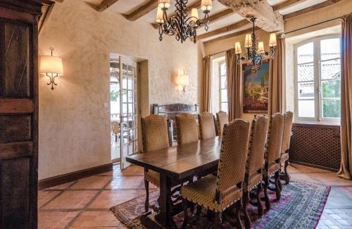Sourzac Casa | Ritzy Mansion in Sourzac with Tennis Court
