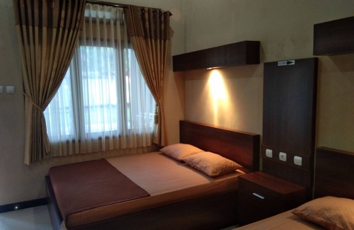 Batu Karas Casa | Rivana Hotel