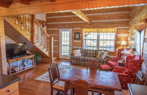 Fleetwood Casa | River Access, VIEWS, Sleeps 8, Fire Pit