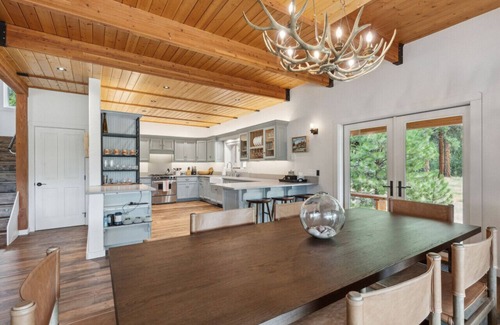 Grantsdale Apartamento | Riverbend Lodge: Private Riverfront Luxury Home