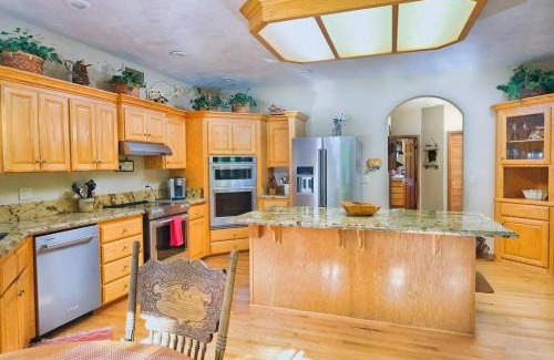 Irwin Casa | River Bend Retreat