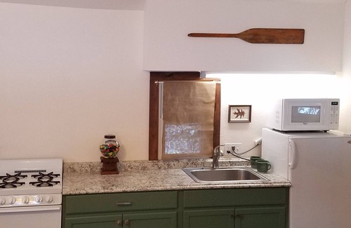Pine River Cabina | River Cabin on the Pine River- Adult only