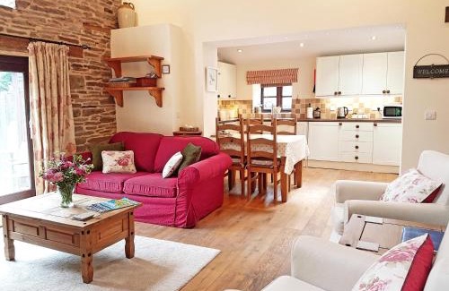 Longtown Casa | River Cottage@Cwm Mill - Riverside Family Holidays in the Black Mountains