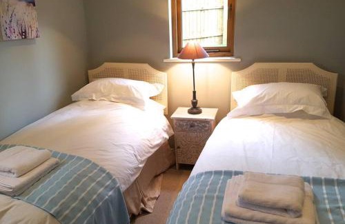 Woodbridge Casa | River Cottage - Stunning estuary views