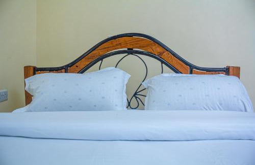 Sagana Cama Y Desayuno | River Crest Cottages
