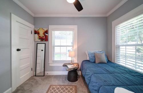 Belmont Historic District Casa | River District Retreat - Walk to downtown Belmont