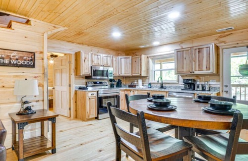 Tellico Plains Apartamento | River Escape River Front Cabin