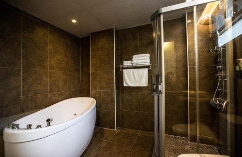 Dongshan Complejo | River Forest Leisure Farm