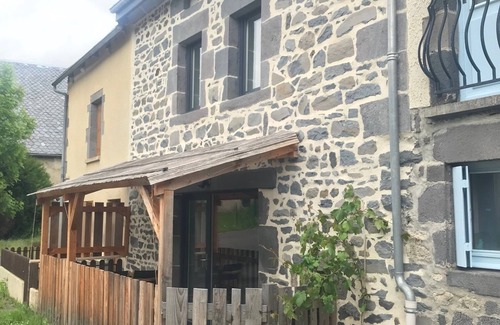 Saint-Bonnet-pres-Orcival Casa | River Cottage