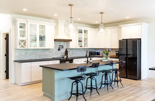 Evergreen Casa | River Front, Brand new house. 3 mins to downtown Kalispell