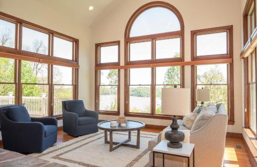 Cardiff Casa | River Haven with Hot Tub