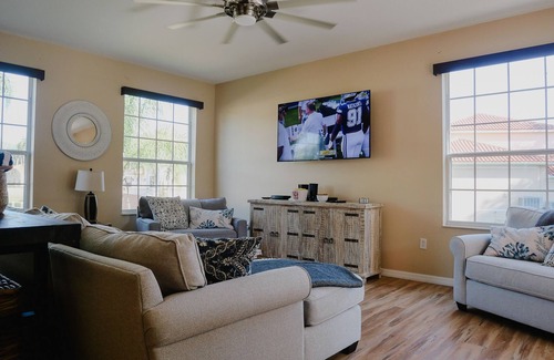 Homosassa Casa | River Home w/boat ramp, dock, trailer parking, EV Charger, Kayak & golf cart.