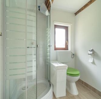Netretic Casa | River house "Green butterfly"