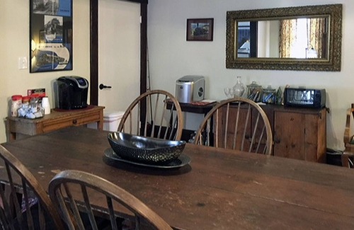 Rowlesburg Cama Y Desayuno | River House Lodge