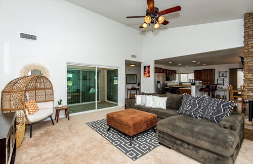 Bullhead City Casa | River House on the golf course