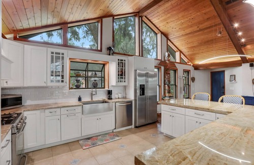 Fruit Cove Casa | River House with Dock, Waterfront Stunner Sunrise to Sunset