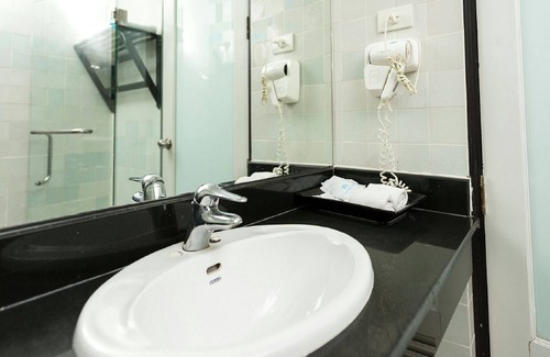 Ban Tai Hotel | River Kwai Hotel