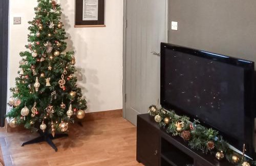 Pentre Casa | River Lodge Annexe